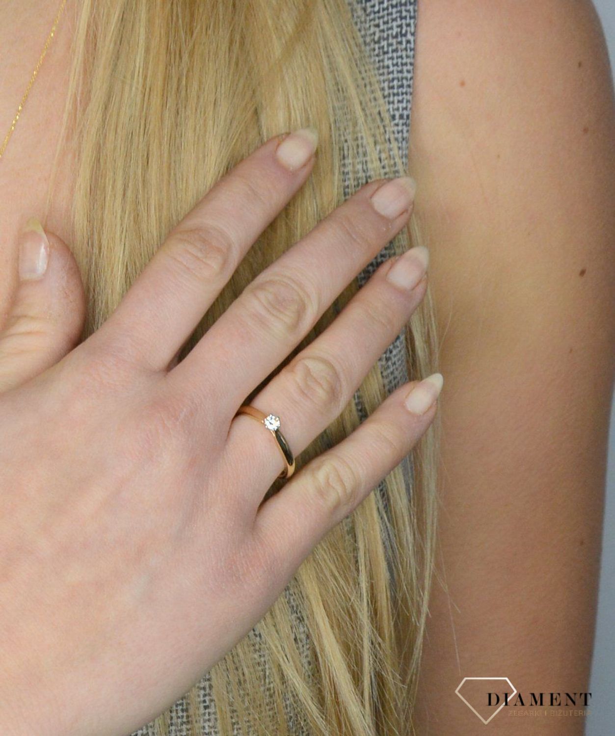 pierścionek zaręczynowy złoty z diamentem R62567 YW.jpg